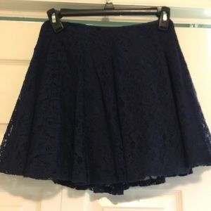 Women’s skirt.  XS